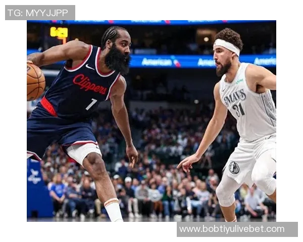 快船与独行侠半场激战哈登领衔快船领先克莱与马绍尔表现不俗