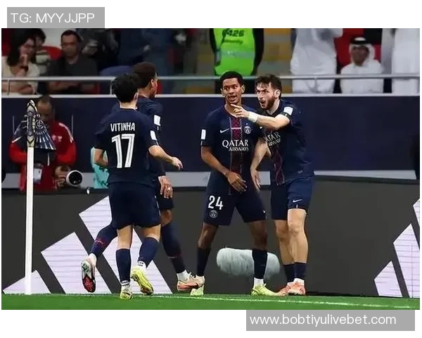 巴黎圣日耳曼历史性夺得洲际杯冠军荣膺六冠王荣耀时刻